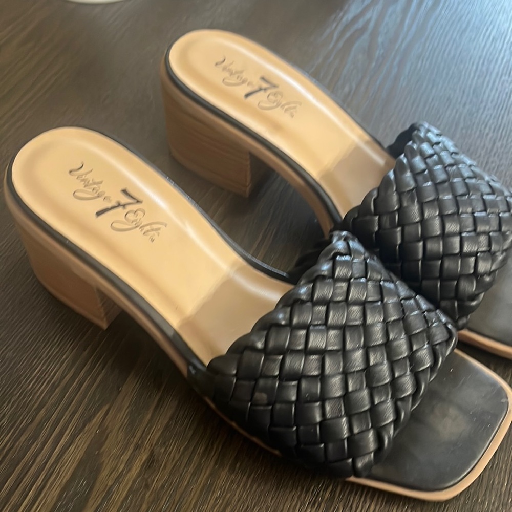 Vintage 7 Eight size 7 shoes